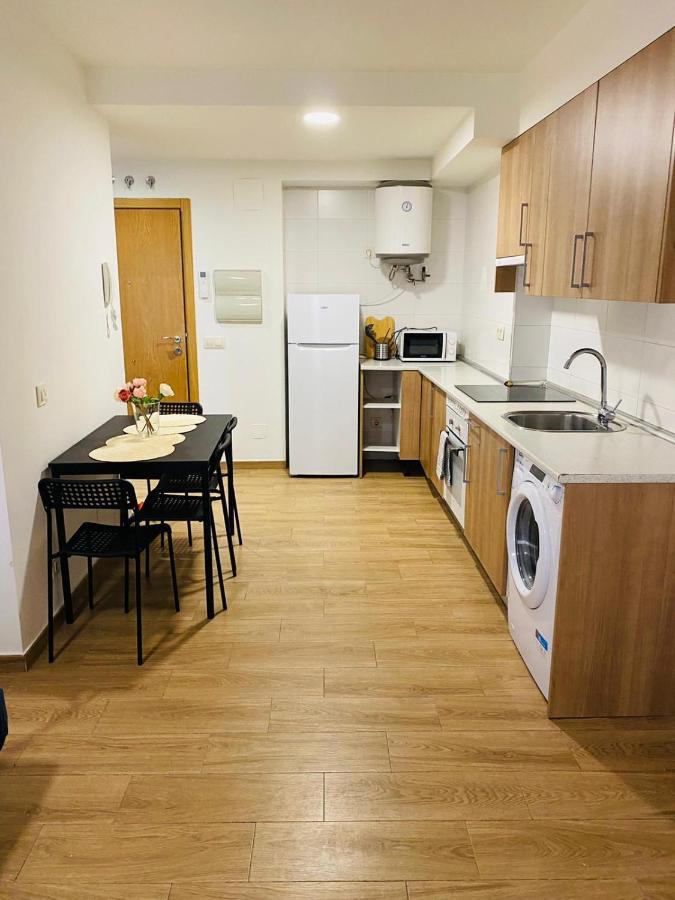 Apartamentos Urgel Madrid Exterior foto