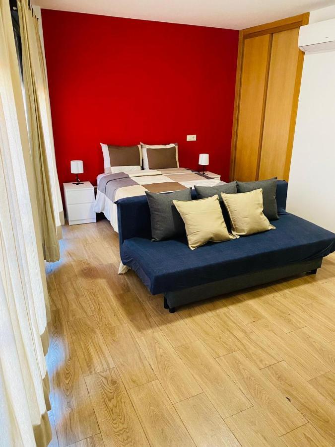 Apartamentos Urgel Madrid Exterior foto
